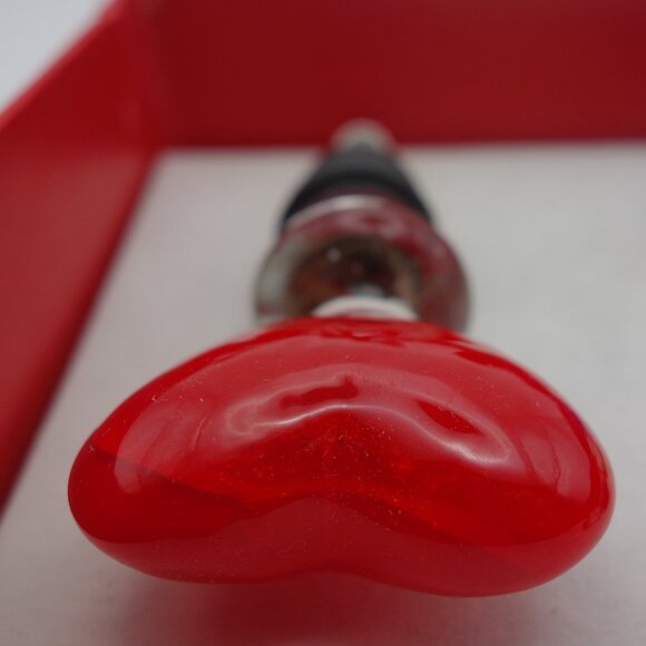 One(1) Heart Wine Stopper and Four(4) Wine Charms - Picture 5 of 15